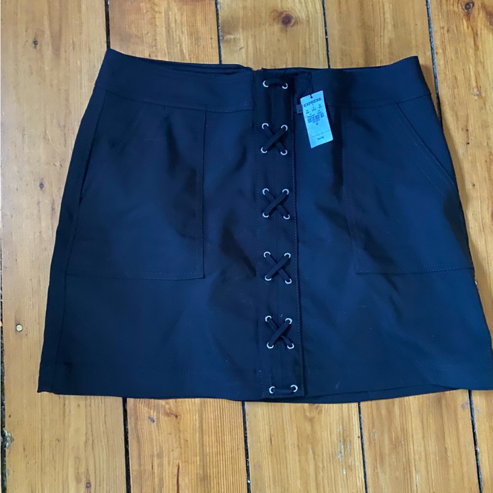 Express NWT size 12 black mini skirt with pockets